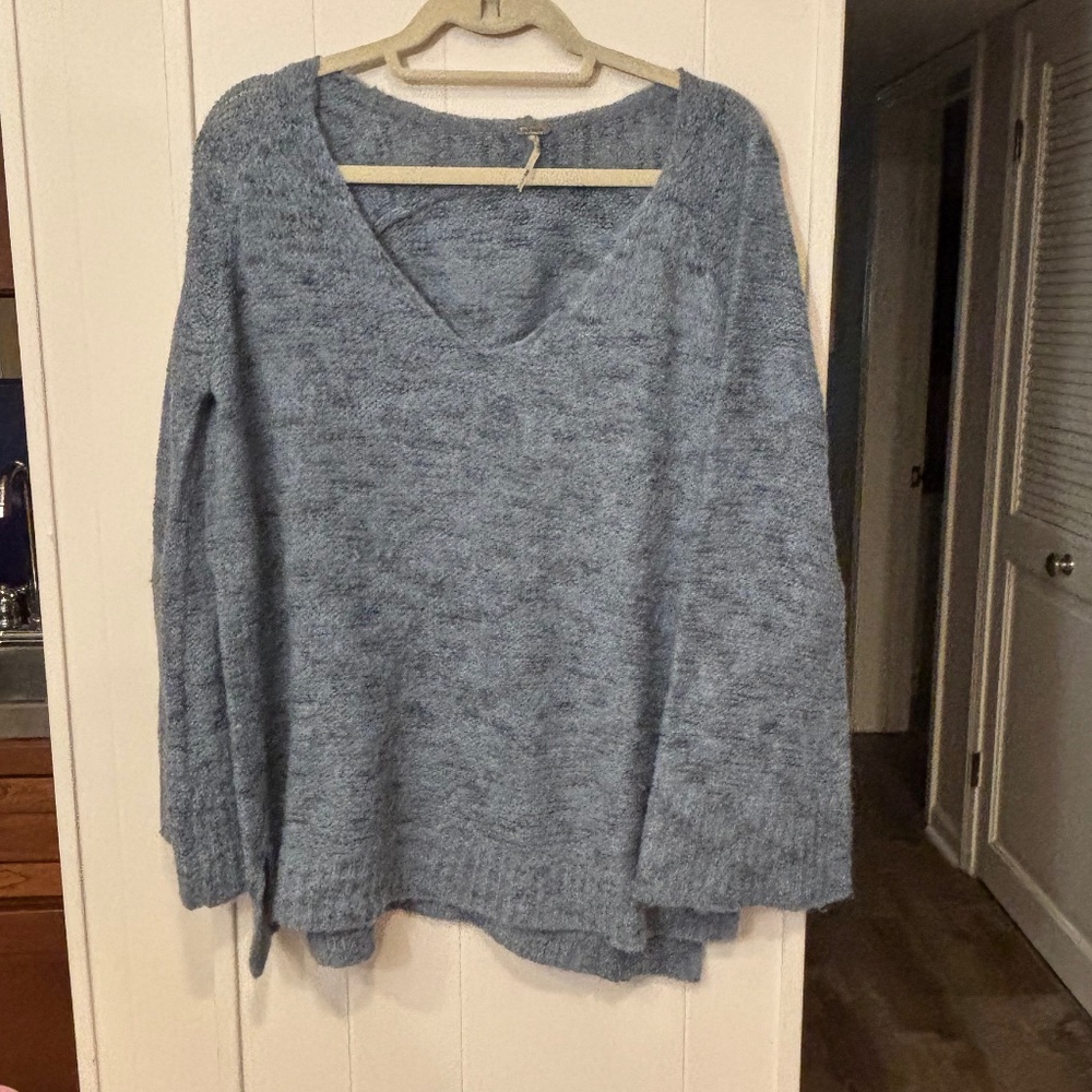 Free People - Gray/Blue Beautiful Sweater - size M